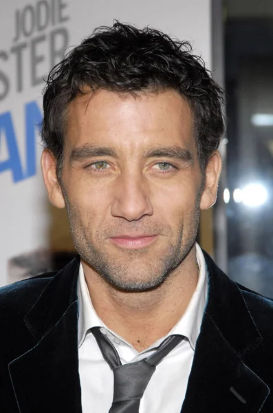 Clive Owen Przy Przyjazdów Man Premiere Ziegfeld Theatre Nowy Jork — Zdjęcie stockowe