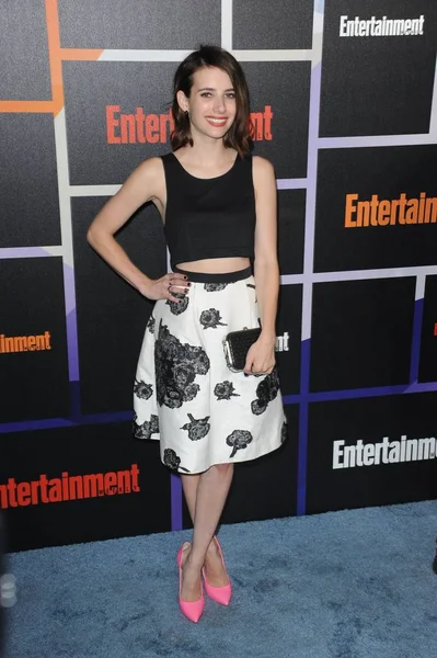 Emma Roberts Ubrana Spódnicę Tanya Taylor Przy Przyjazdów Entertainment Weekly — Zdjęcie stockowe