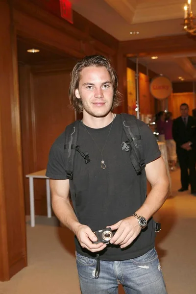 Taylor Kitsch inside for Day 2 - LUCKY Club Gift Lounge for the 2007-2008 TV Network Upfronts, The Ritz Carlton Hotel, New York, NY, May 15, 2007. Photo by: B. Medina/Everett Collection