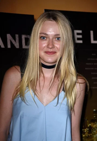 Dakota Fanning School Visual Arts Sva Theatre New York July — Stok fotoğraf