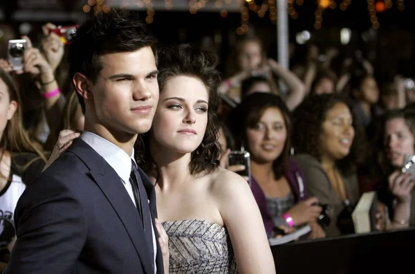 Taylor Lautner Kristen Stewart Chegadas Para Twilight Saga New Moon Imagens Royalty-Free