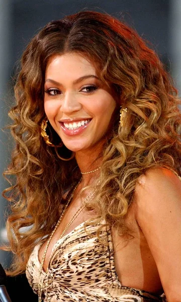 Beyoncé Színpadon Abc Reggelt Amerika Koncert Beyoncé Times Square New Jogdíjmentes Stock Képek
