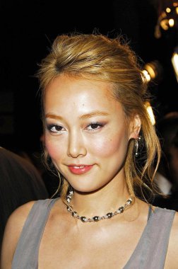 Dreamgirls Los Angeles Premiere, Wilshire Tiyatrosu, Los Angeles, Ca, Aralık 11, 2006 için gelenler rinko Kikuchi. Fotoğraf: Michael Germana / Everett Koleksiyonu