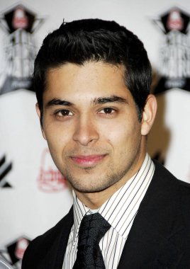 Wilmer Valderrama, 30 Kasım 2006 'da Arby' s Action Sports Awards, Center Staging, Los Angeles, Ca 'ya geliyor. Fotoğraf: Michael Germana / Everett Koleksiyonu