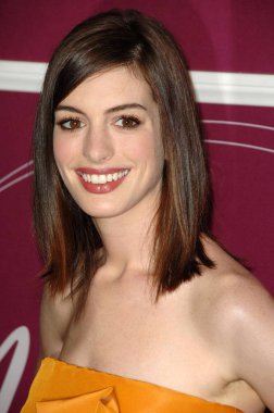 Anne Hathaway Variety 's 1 yıllık güç kadın Öğle Yemeği, Beverly Wilshire otel, Beverly Hills, CA 24 Eylül 2009 için katılım. Fotoğraf: Dee Cercone/Everett Collection