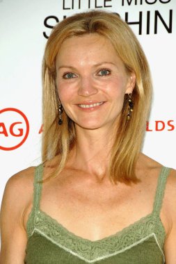 Joan Allen Little Miss Sunshine Prömiyeri için gelenler, Loews Lincoln Square Tiyatrosu, New York, Ny, Temmuz 25, 2006. Fotoğraf: George Taylor / Everett Koleksiyonu