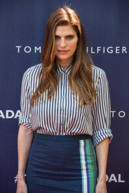 Lake Bell Tommy Hilfiger Launch yeni küresel Iç Giyim, koku ve özelleştirilmiş koleksiyonları, Bryant Park, New York, NY Ağustos 25, 2015 için basın toplantısında. Fotoğraf: Steven Ferdman/Everett Collection