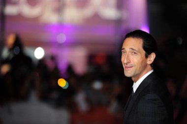 Adrien Brody Toronto Uluslararası Film Festivali'nde Eylül Şiraz Premiere için gelenler 2015, Roy Thomson Hall, Toronto, Eylül'de 15, 2015. Fotoğraf: Gregorio Binuya / Everett Koleksiyonu