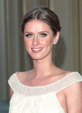 Nicky Hilton Valentino L.A. Premiere için gelenler: Son İmparator, Lacma Los Angeles County Sanat Müzesi, Los Angeles, Ca Nisan 1, 2009. Fotoğraf: Adam Orchon / Everett Koleksiyonu