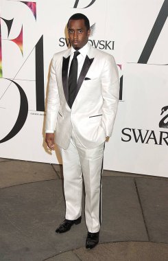 Sean Diddy Combs 2008 Cfda Moda Ödülleri, New York Halk Kütüphanesi, New York, Ny, Haziran 02, 2008 için gelenler. Fotoğraf: Rob Rich / Everett Koleksiyonu