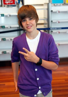 Justin Bieber Justin Bieber Konser ve İmza İmza için mağaza görünümünde, Nintendo World Store, New York, Ny Eylül 1, 2009