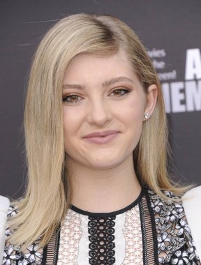 Açlık Oyunları için gelenler Willow Shields: Mockingjay-Bölüm 2 fan olay, Mısır Tiyatrosu, Hollywood, CA Mart 20, 2016. Fotoğraf: Elizabeth Goodenough/Everett Collection