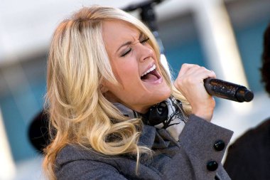 Carrie Underwood on stage for Good Morning America GMA Concert with Carrie Underwood, Lincoln Center, New York, NY November 3, 2009. Photo By: Lee/Everett Collection