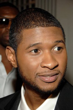 Usher at arrivals for CHICAGO 