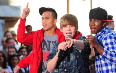 Justin Bieber Justin Bieber ile Nbc Today Show Konseriçin sahnede, Rockefeller Plaza, New York, Ny Haziran 4, 2010 