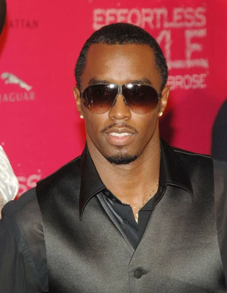 Sean Diddy Combs Las Llegadas Para Estilo Esfuerzo Por Junio — Foto de Stock