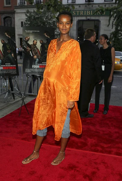 Liya Kebede Arrivals World Premiere Paramount Pictures Four Brothers Clearview — стоковое фото