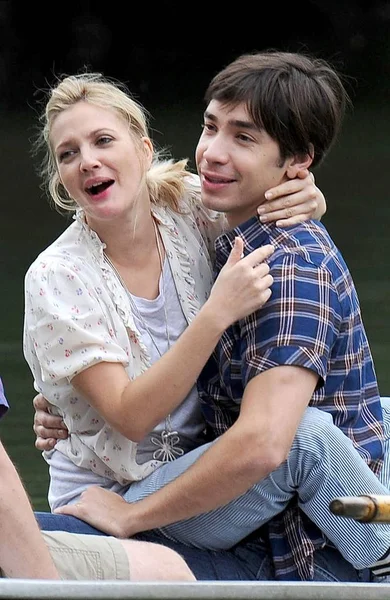 Drew Barrymore Justin Long Location Riprese Going Distance Central Park — Foto Stock