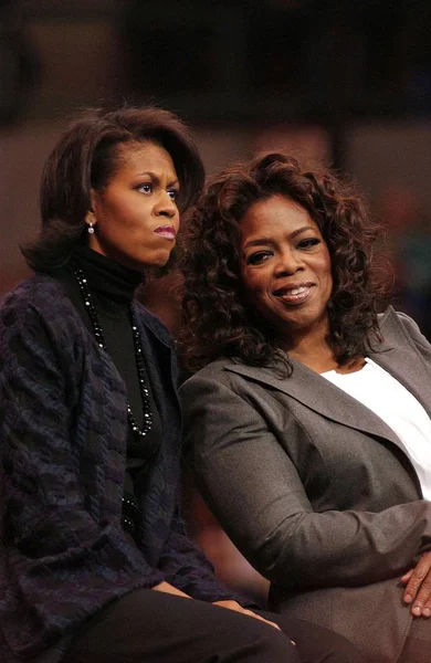 Michelle Obamová Oprah Winfrey Která Účastní Kampaně Baracka Obamy Demokratickou — Stock fotografie