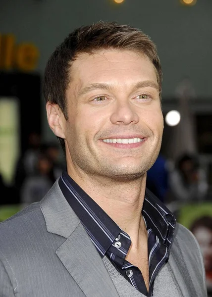 Ryan Seacrest Příjezdy Zbouchance Premiéru Universal Pictures Mann Vesnické Divadlo — Stock fotografie