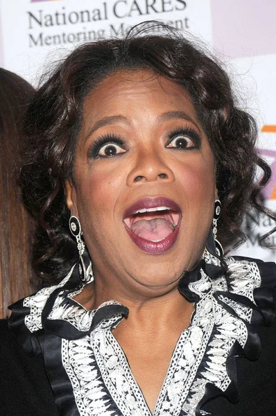 Oprah Winfrey Aux Arrivées Pour Fête 37E Anniversaire Magazine Essence — Photo