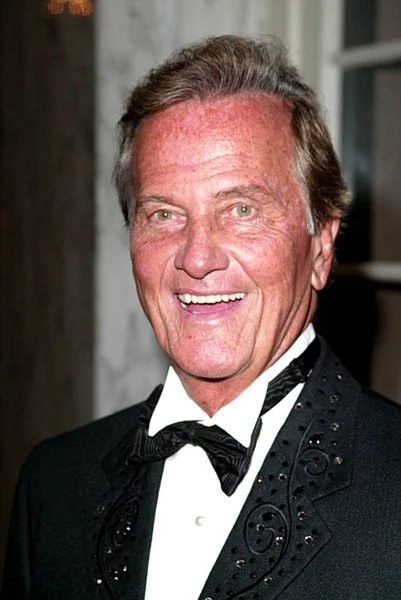 Pat Boone Arrivals Ucla Visionary Ball Rodney Dangerfield Legacy Award — Stock Photo, Image