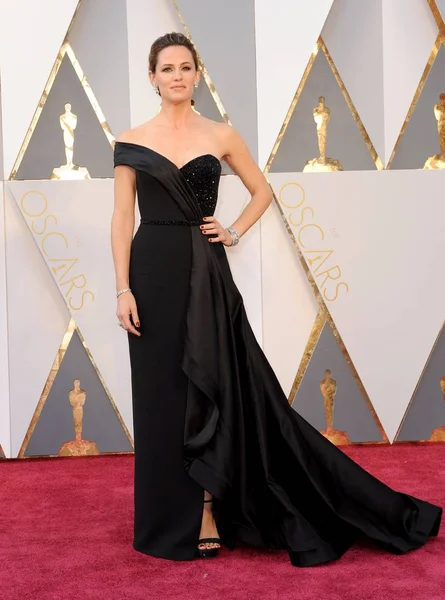 Jennifer Garner Mengenakan Gaun Atelier Versace Saat Kedatangan Untuk Oscar — Stok Foto