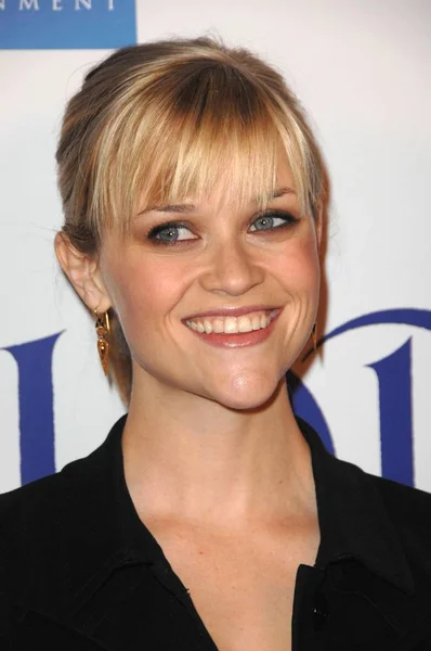 Reese Witherspoon Las Llegadas Los Ángeles Estreno Penelope Dga Director — Foto de Stock