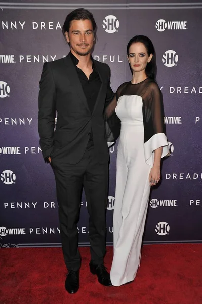 Josh Hartnett Eva Green Vid Ankomst För Penny Dreadful Showtime — Stockfoto