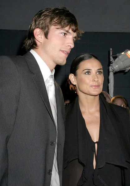 Ashton Kutcher Demi Moore Arrivals Alot Love Premiere Clearview Cinema —  Fotos de Stock