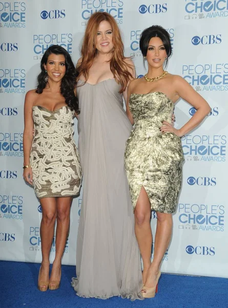 Kourtney Kardashian Khloe Kardashian Kim Kardashian Press Room People Choice — стоковое фото