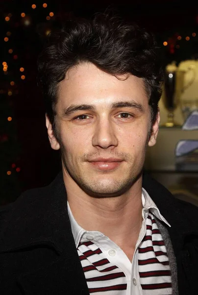 James Franco Chegadas Para Brooks Brothers Holiday Benefit Para Jude — Fotografia de Stock