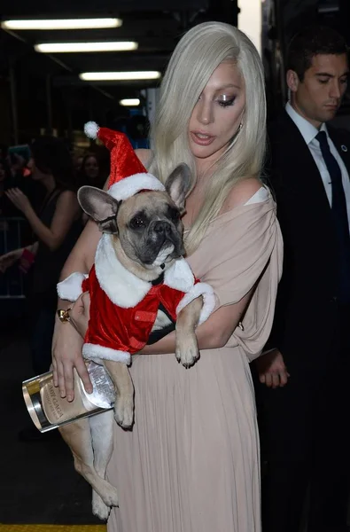 Lady Gaga Agli Arrivi Billboard Women Music 2015 Cipriani 42Nd — Foto Stock