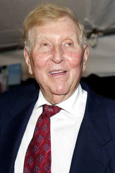 Sumner Redstone Érkezések Elizabethtown Premiere Loews Lincoln Square Theater New — Stock Fotó