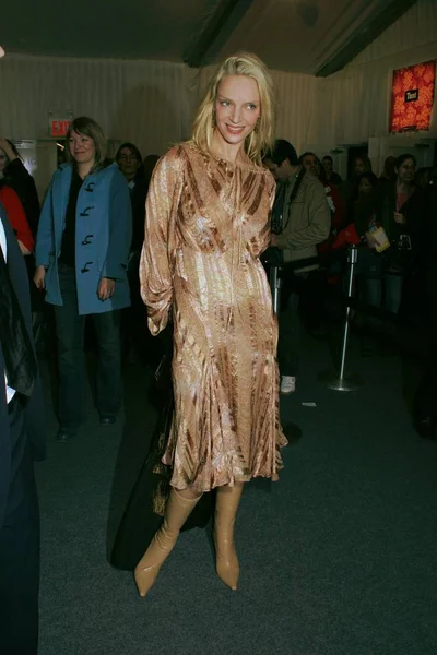 Uma Thurman Divatbemutató Zac Posen Fall 2006 Gyűjtemény Bryant Park — Stock Fotó