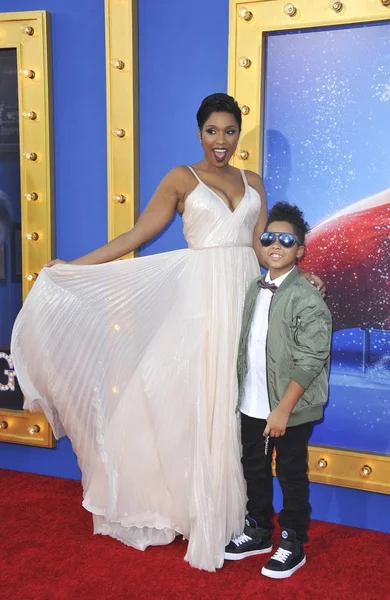 stock image Jennifer Hudson (wearing a J. Mendel gown), David Otunga Jr. at arrivals for SING Premiere, L.A. Live, Los Angeles, CA December 3, 2016. Photo By: Elizabeth Goodenough/Everett Collection