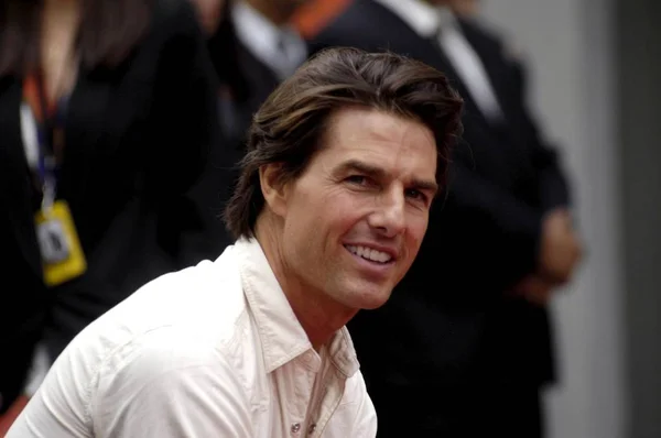Tom Cruise Press Conference Jerry Bruckheimer Adds Handprints Footprints Graumans — Stock Photo, Image