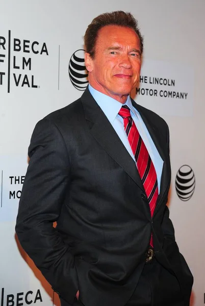 Arnold Schwarzenegger Vid Ankomst Till Maggie Världspremiär Tribeca Film Festival — Stockfoto