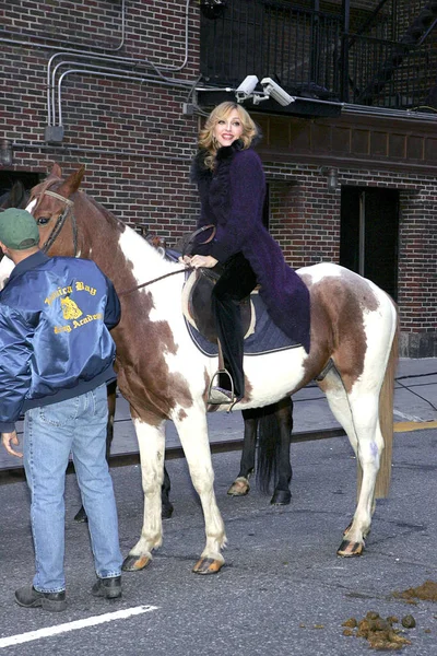 Madonna Arrivals Late Show David Letterman Sullivan Theater New York — Foto de Stock