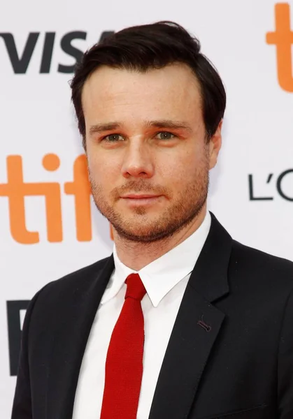 Rupert Evans Aux Arrivées Pour Première American Pastoral Toronto International — Photo