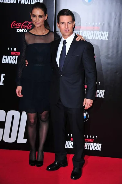 Katie Holmes Tom Cruise Arrivals Mission Impossible Ghost Protocol Premiere — Stock Photo, Image