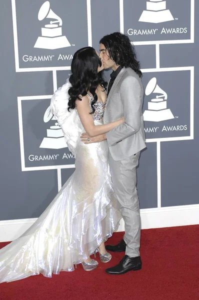 Katy Perry Russell Brand Arrivals 53Rd Annual Grammy Awards Staples — Foto de Stock