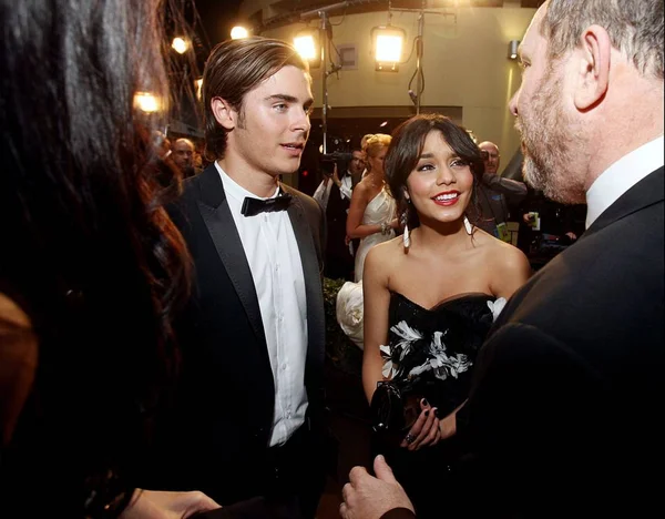 Zac Efron Vanessa Hudgens Participação Para 81St Annual Academy Awards — Fotografia de Stock