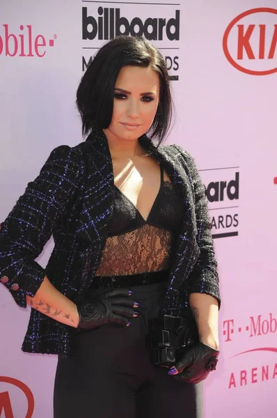 Demi Lovato Arrivals 2016 Billboard Music Awards Arrivals Mobile Arena — стоковое фото
