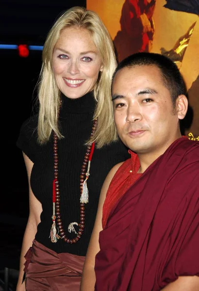 Sharon Stone Neten Chokling Vid Ankomst Till Milarepa Benefit Gala Stockfoto