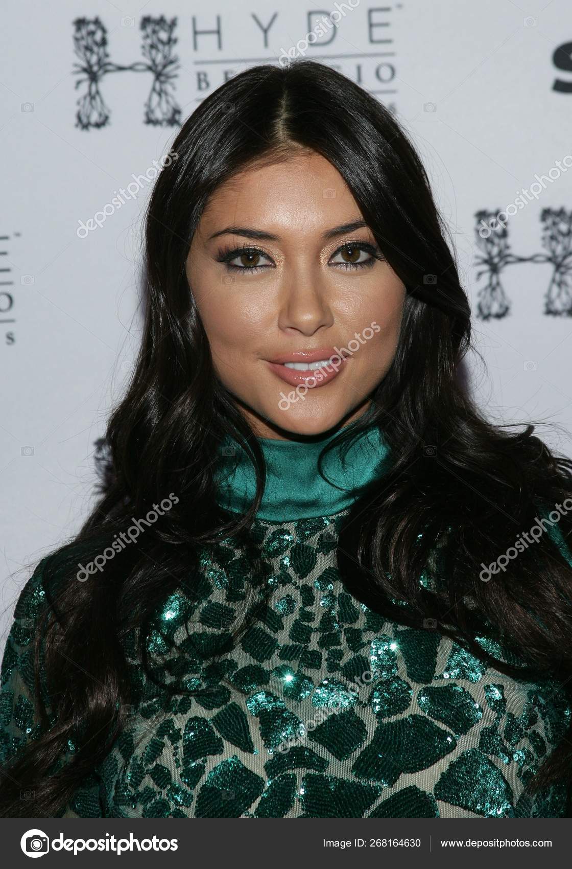 Arianny Celeste Arrivals Ufc Octagon Girls Take Hyde Bellagio Hyde.