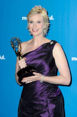 Jane Lynch Televizyon Sanatları Akademisi için basın odasında 62 Primetime Emmy Ödülleri - Basın Odası, Jw Marriott Medya Merkezi, Los Angeles, Ca Ağustos 29, 2010. Fotoğraf: Sara Cozolino /Everett Collection