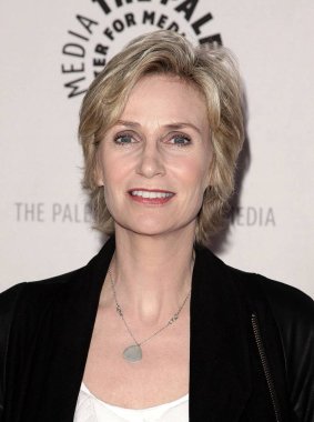 Jane Lynch 27 Yıllık Paleyfest William S. Paley Televizyon Festivali'nde Glee için gelenler, Saban Tiyatrosu, Beverly Hills, Ca Mart 13, 2010. Fotoğraf: Adam Orchon / Everett Koleksiyonu