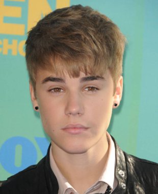 Justin Beiber için gelenler 2011 Teen Choice Ödülleri - Gelenler, Gibson Amfitiyatro, Los Angeles, Ca Ağustos 7, 2011. Fotoğraf: Dee Cercone /Everett Collection