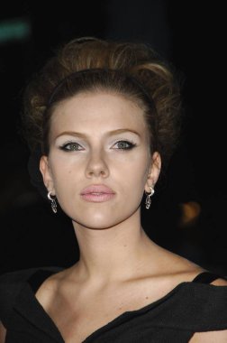 Scarlett Johansson Siyah Dahlia galası için gelenler, Sinema Sanatları ve Bilimleri Akademisi, Beverly Hills, Ca, Eylül 06, 2006. Fotoğraf: Michael Germana / Everett Koleksiyonu